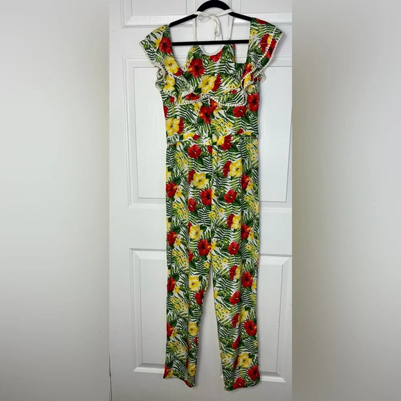 XOXO NEW GREEN YELLOW COLD-SHOULDER HALTER LACE-DOT JUMPSUIT - Picture 3 of 7